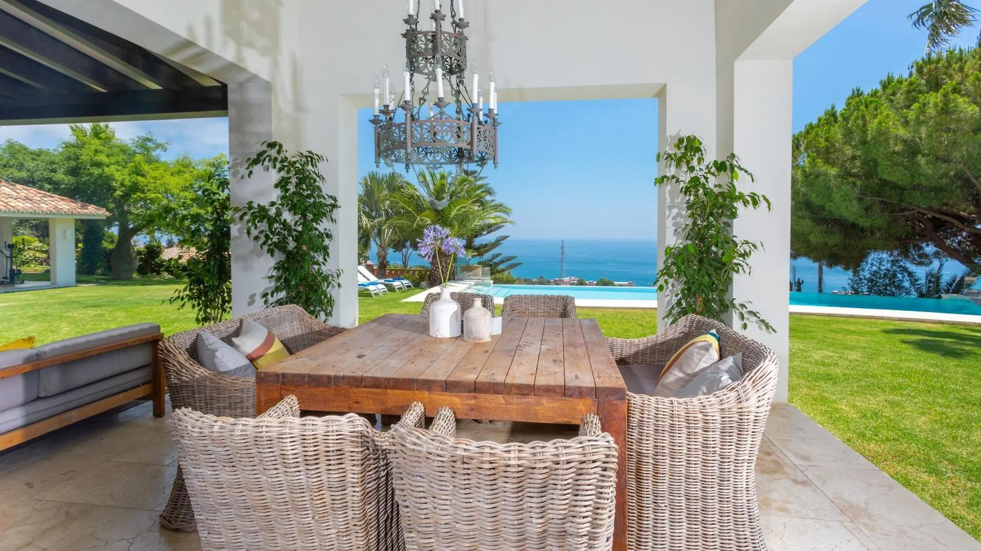 Lxr Villa With Breathtaking Views To The Mediterranean 4 Hab Torremuelle Spain